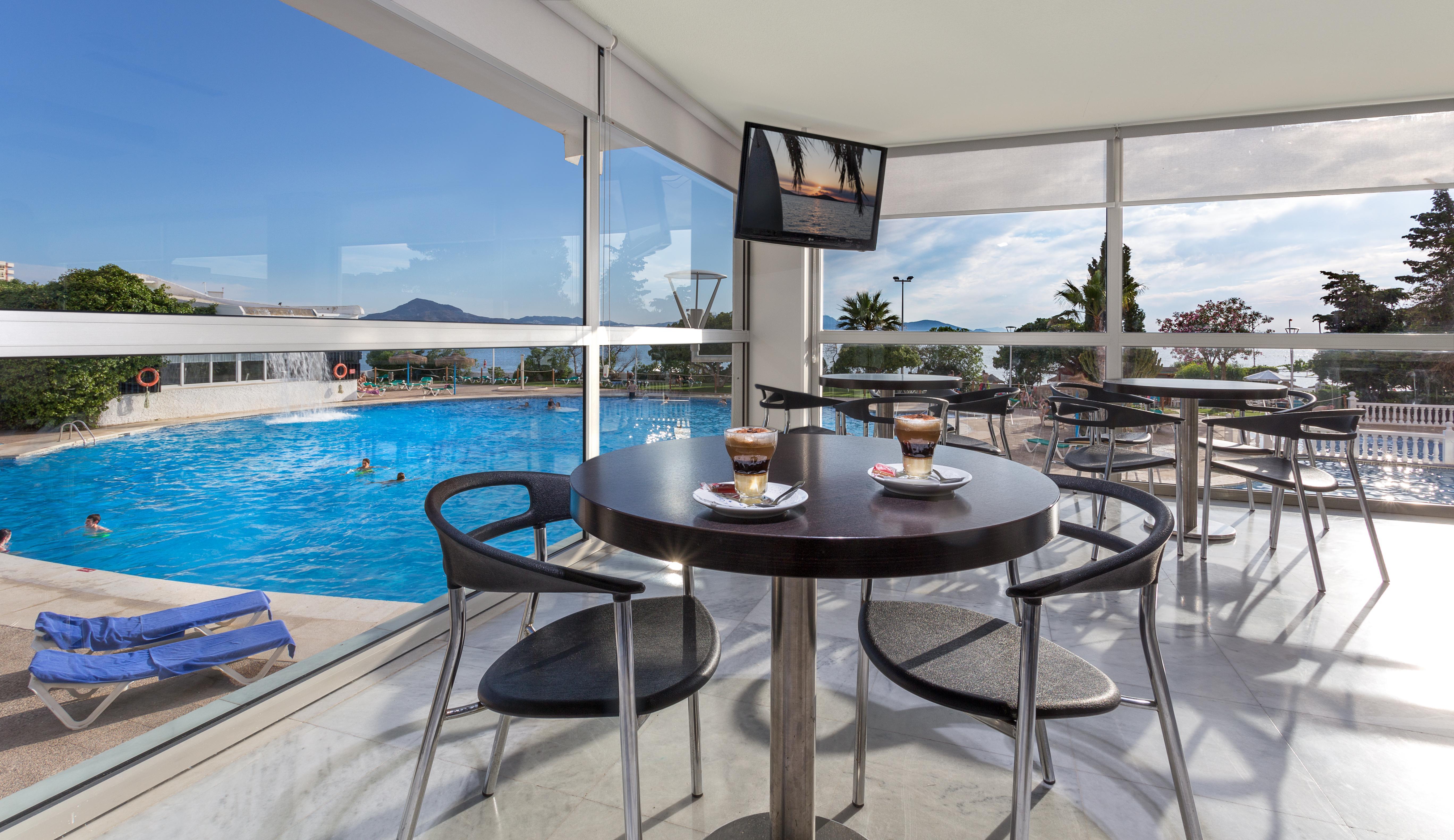 Hotel Izan Cavanna Ла Манга Дел Мар Менор Екстериор снимка